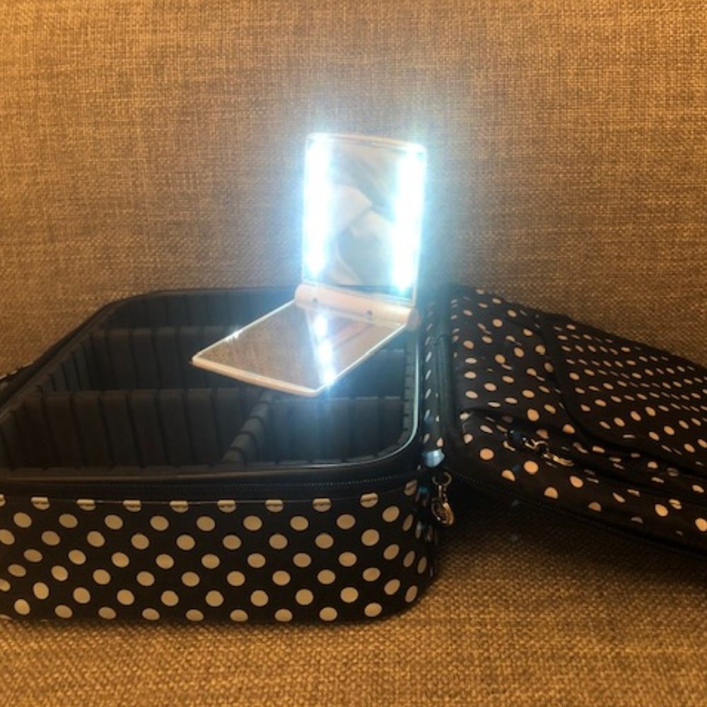 Stylish Polk-A-Dot makeup Bag/Case With Mirror